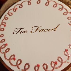 Too Faced Pink and Gold Compact Style Blush / Hilighter■ New